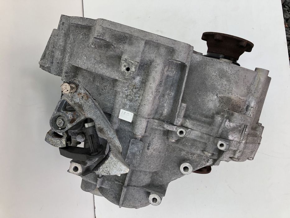 Cutie  manuala 2.0 TDI cu STAR-STOP vw  CFFB/CFGB