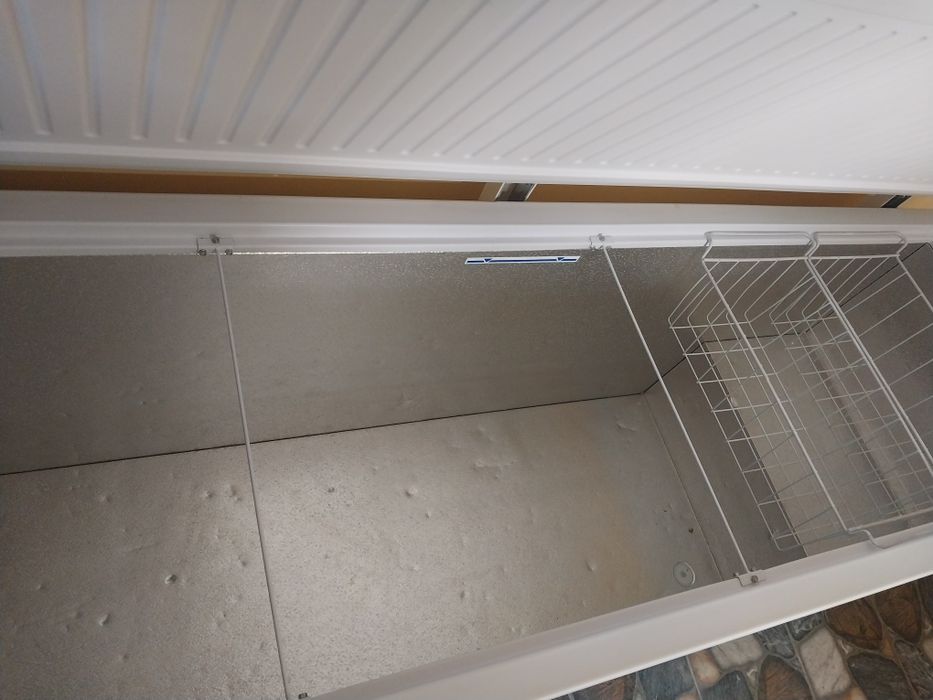 Морозильная камера (ларь),морозилка