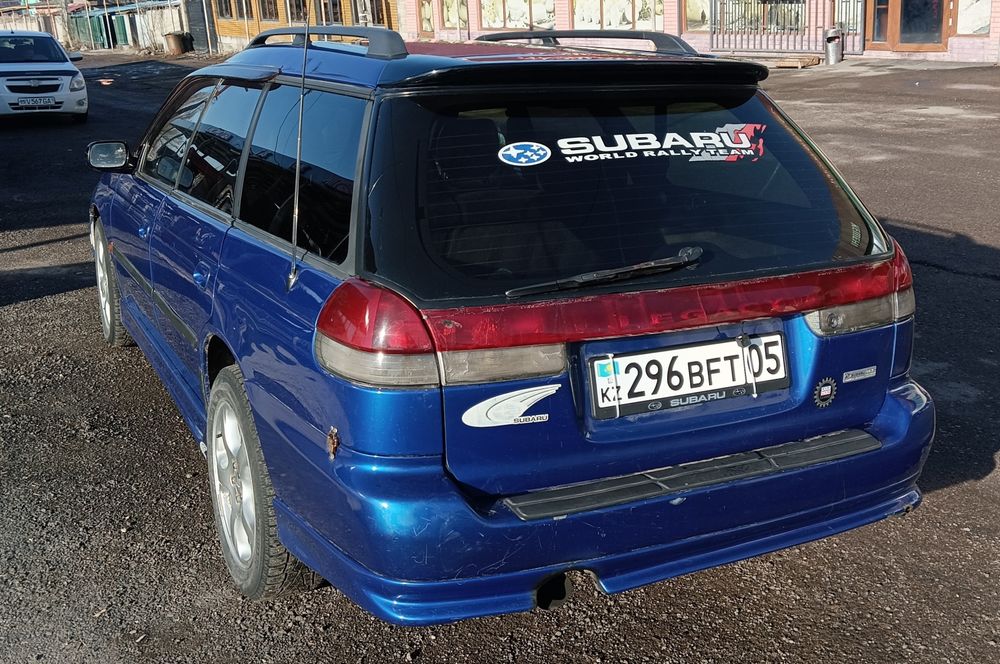 Субару легаси универсал