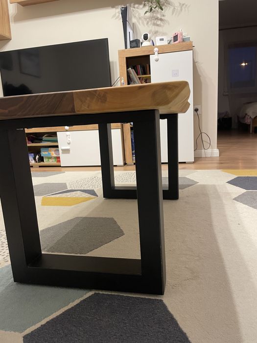 Masuta de cafea din lemn de nuc