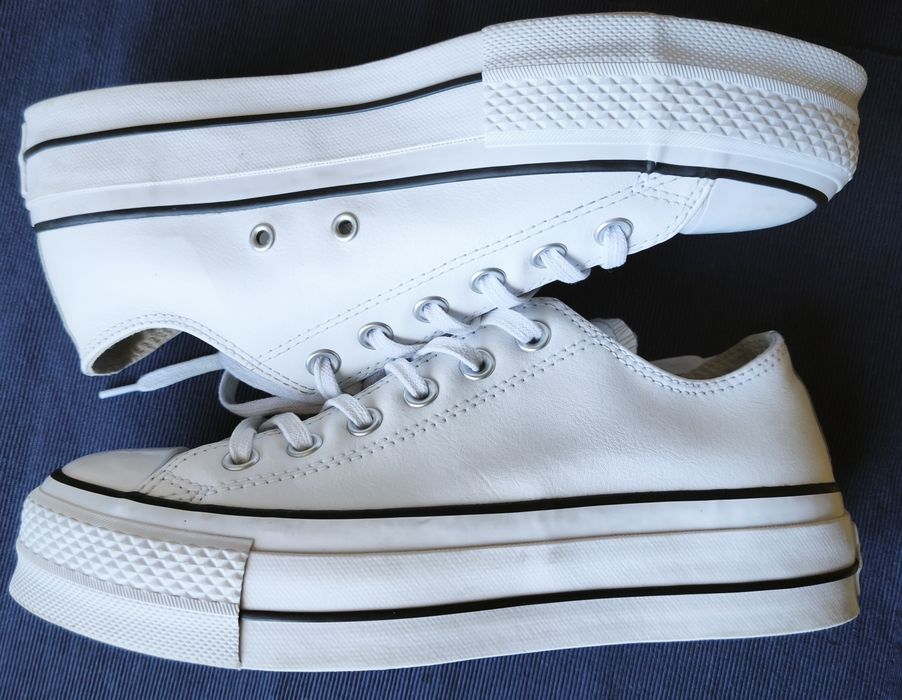 Кожени кецове Converse Chuck Taylor All Star Lift с равна платформа размер 39