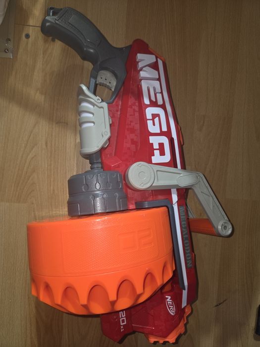 Nerf mega megalodon pistol de jucarie