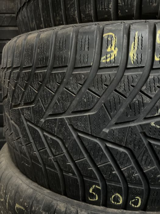 315 35 21 Yokohama BluEarth Winter / Vulcanizare Non Stop