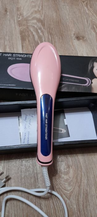 Продам расческа выпрямитель.