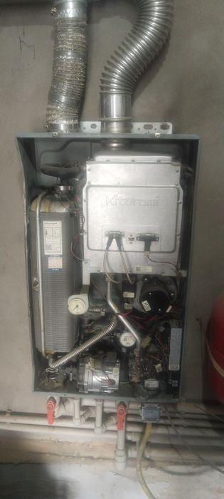 Продам газовые котлы две штуки. Китурами