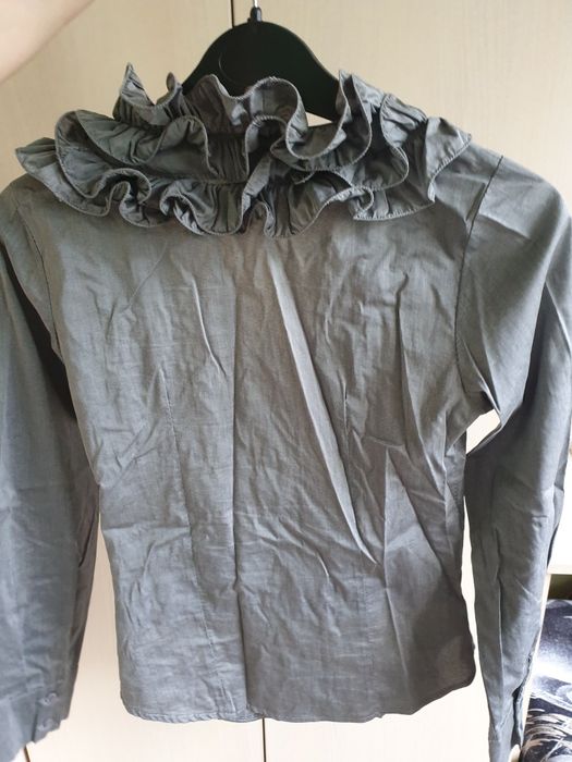 Сива ризка с къдрички