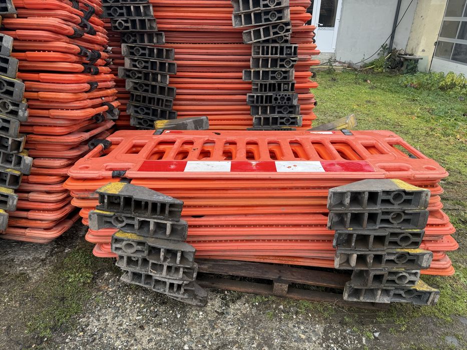 Garduri delimitare santier Bariere santier