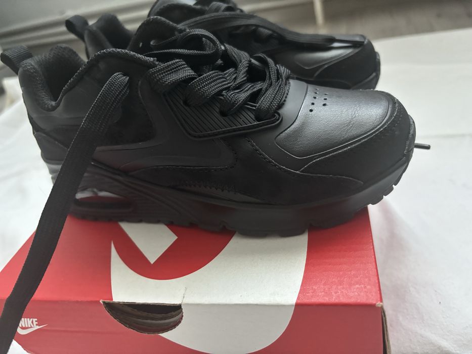 adidasi Skechers marimea 32
