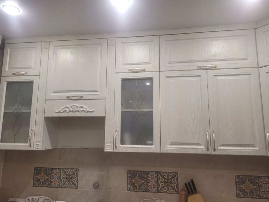 Продам кухонный гарнитур, фасад МДФ,  3 м