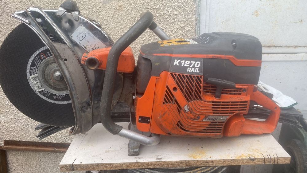 Mania de tăiat Husqvarna k1270