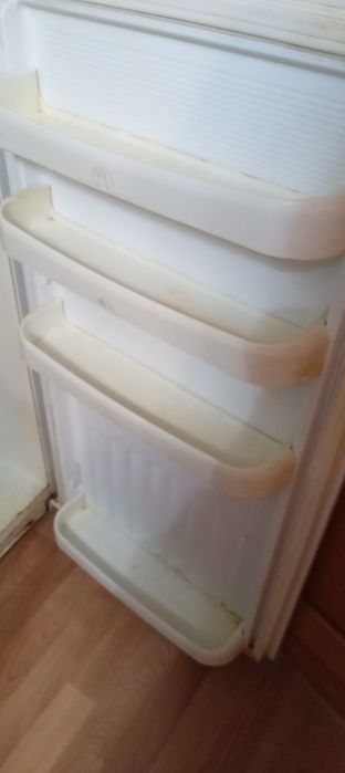 Продам холодильник звоните