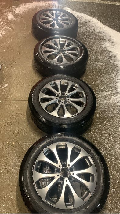 Jante Mercedes 18 +anvelope iarna Dunlop 235 60 r18