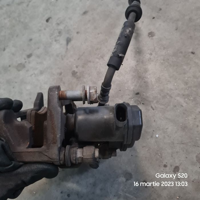 Etrier audi a5 st/dr