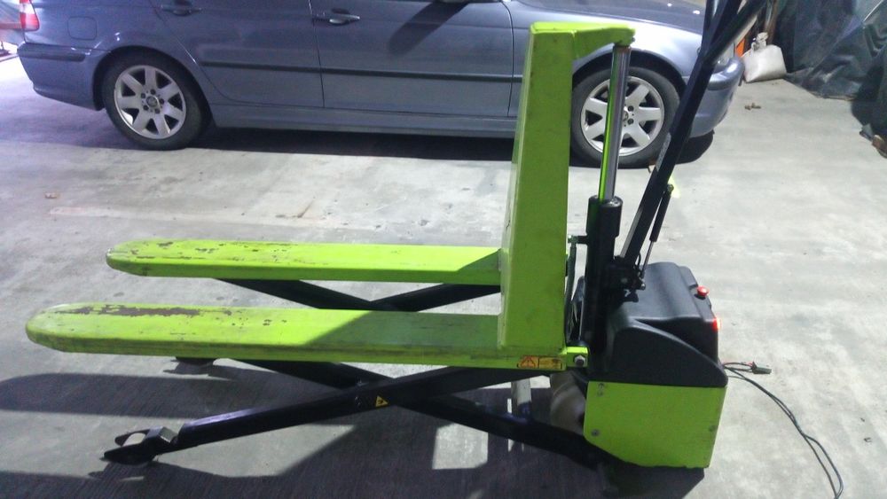 Transpalet electric Lifter HX10E 540 – 1000 kg, 12V,