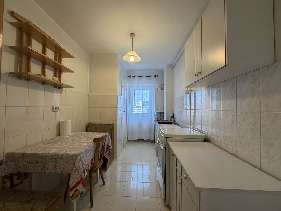 Apartament 3 camere, de inchiriat, langa Colina Universitatii