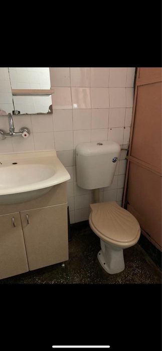 Дава се под наем Двустаен апартамент в Перник, Център - 78 кв.м за 255 € - Снимка #3