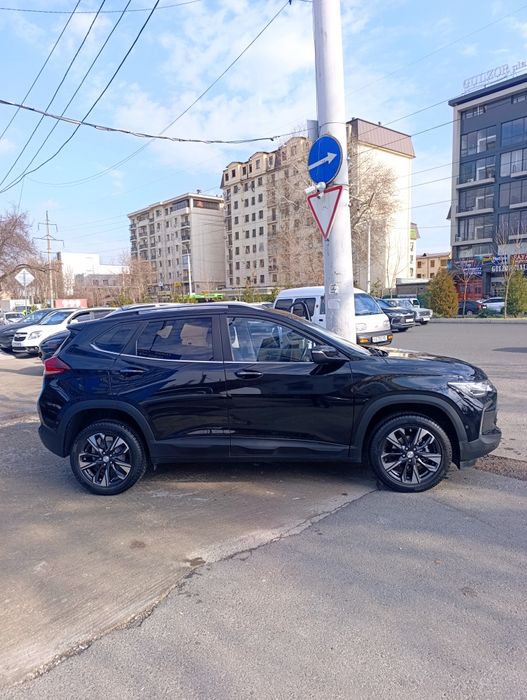 Tracker 2023 premier 10 900 km