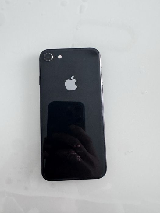 Продам IPhone 8 , 64Gb
