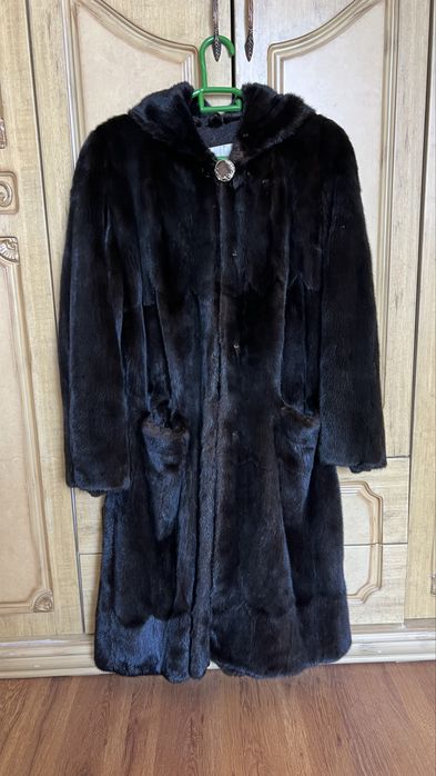 Продаю норка шубу