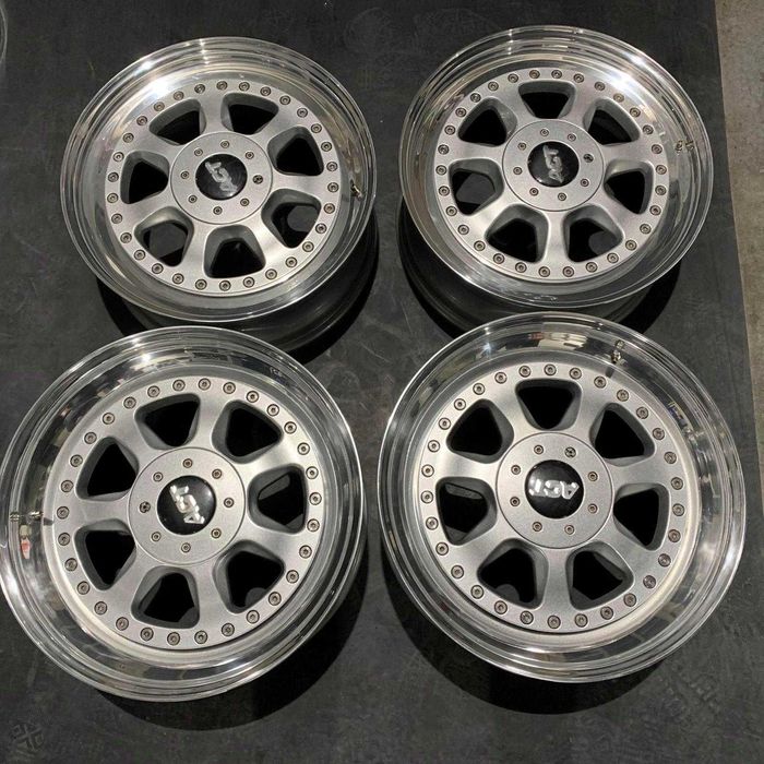 Piese Bmw E30 ATENTIE !!! Vand doar piesele enumerate!!!
