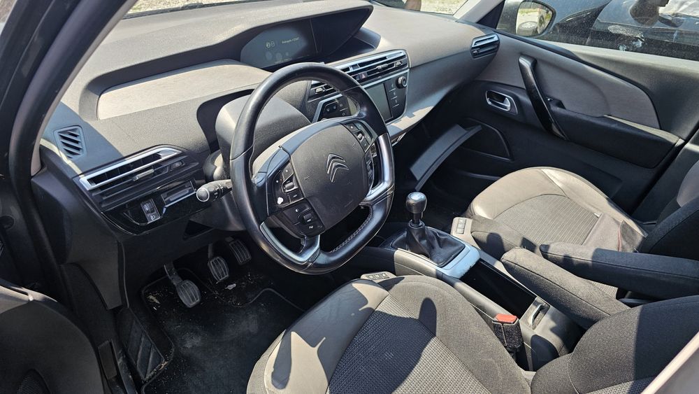 Ситроен ц4 пикасо на части