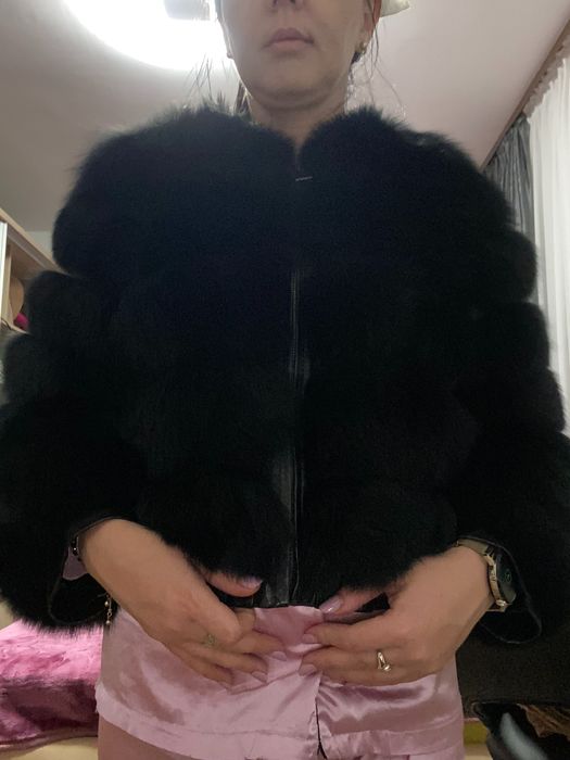 Haina blana ,noua cu eticheta!