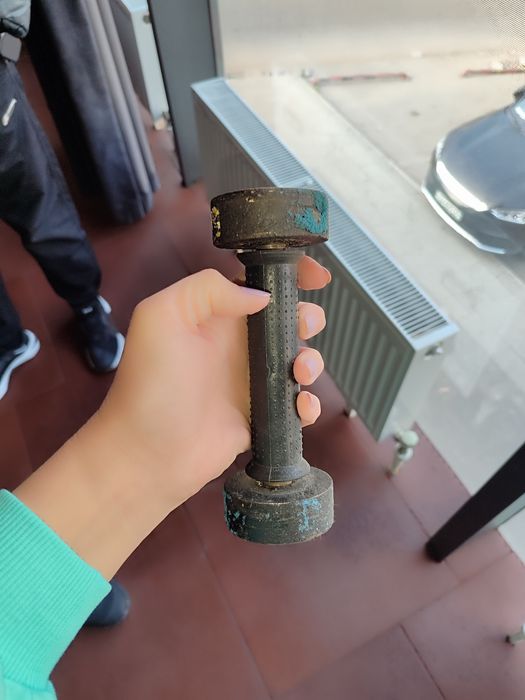 Гантели для фитнеса и спортивного зала