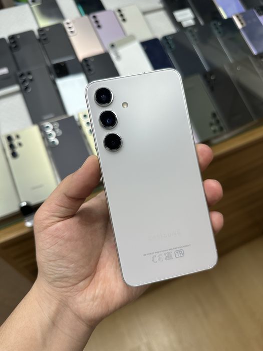 Samsung s24 8/128Gb duos orginla