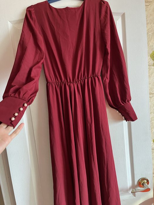 Бордовое платье вечернее