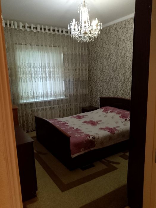 Продается квартира Карасу 2  5ти комнатная  1ый этаж