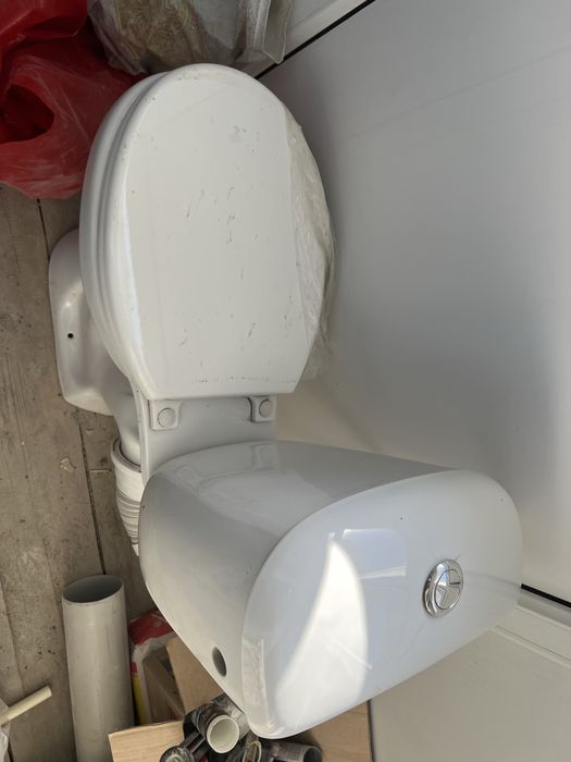 Продам унитаз в хорошем состоянии