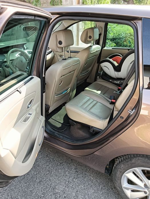 RENAULT Grand Scenic 2009 — imagine 3