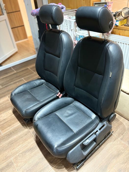 Седалки за А4 Б7