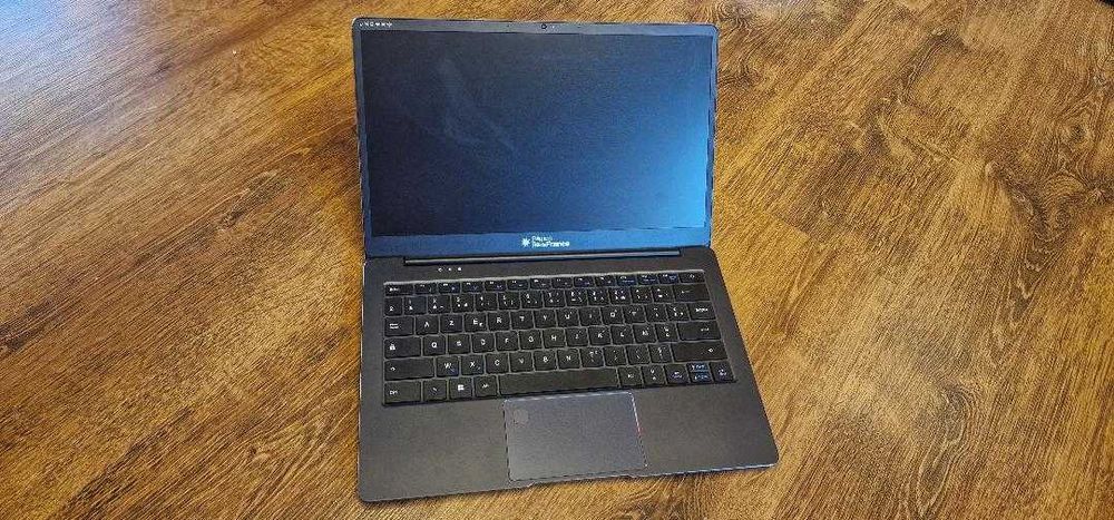 Laptop UNOWHY Y13 parolat pe bios