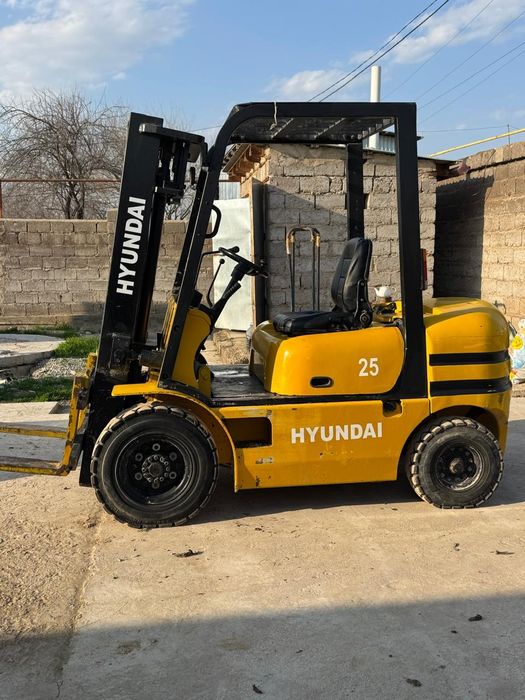 Кара Погрузчик  Hyundai 25