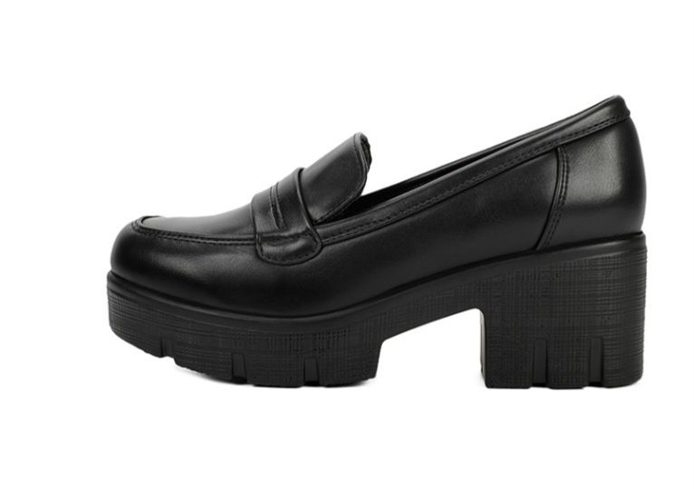 Продам туфли лоферы 36размер