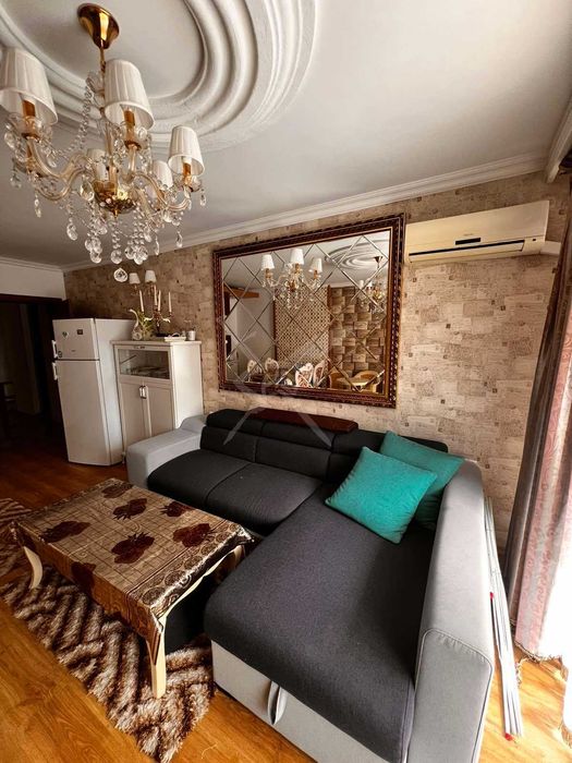 Продава се Тристаен апартамент в к.к. Слънчев бряг - 100 кв.м за 1400 €/кв.м - Снимка #1