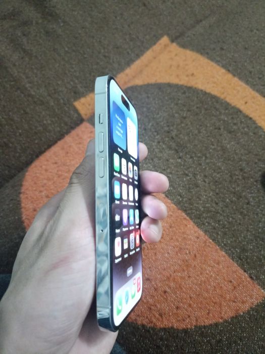 Продам Айфон 14про 256