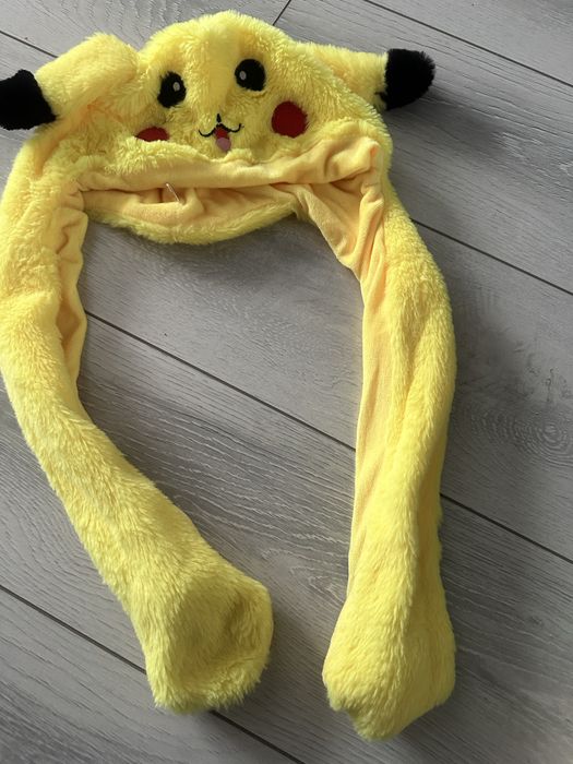 Шапка Пикачу ушки двигаются