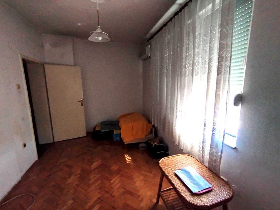Продава се Четиристаен апартамент в Асеновград - 92 кв.м за 1011 €/кв.м - Снимка #9
