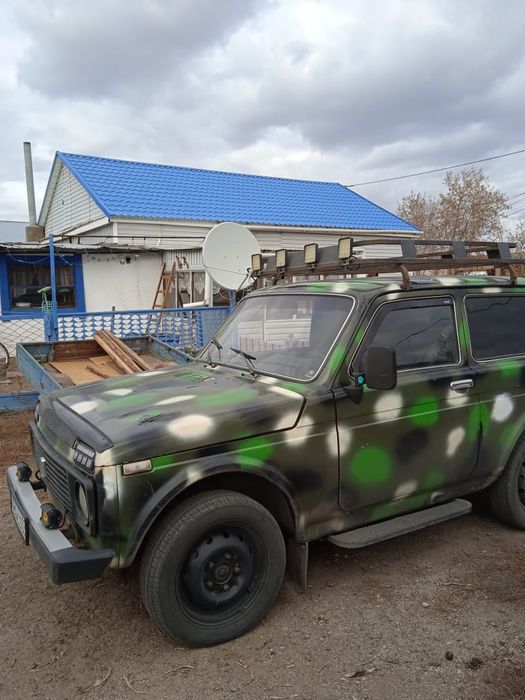 Продам автомобиль нива с прицепом