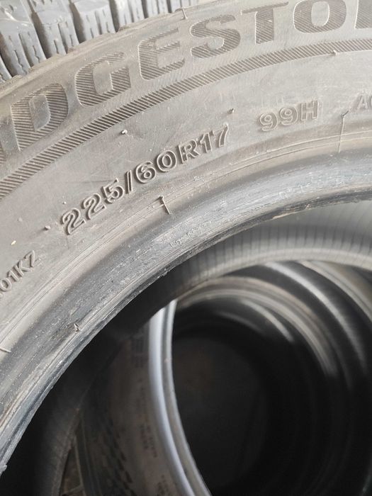 2бр.зимни гуми 225/60/17 Bridgestone