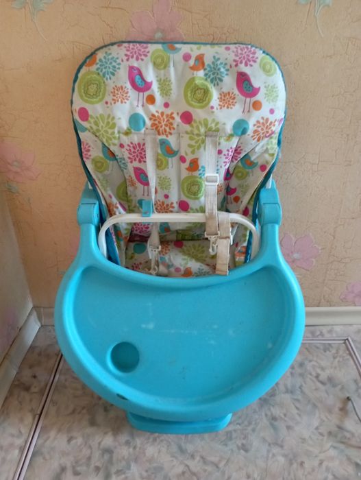 Продам детский стульчик столик