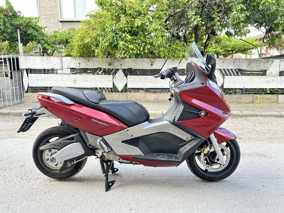 Gilera GP800 НОВ ВНОС 41.424 Километра!