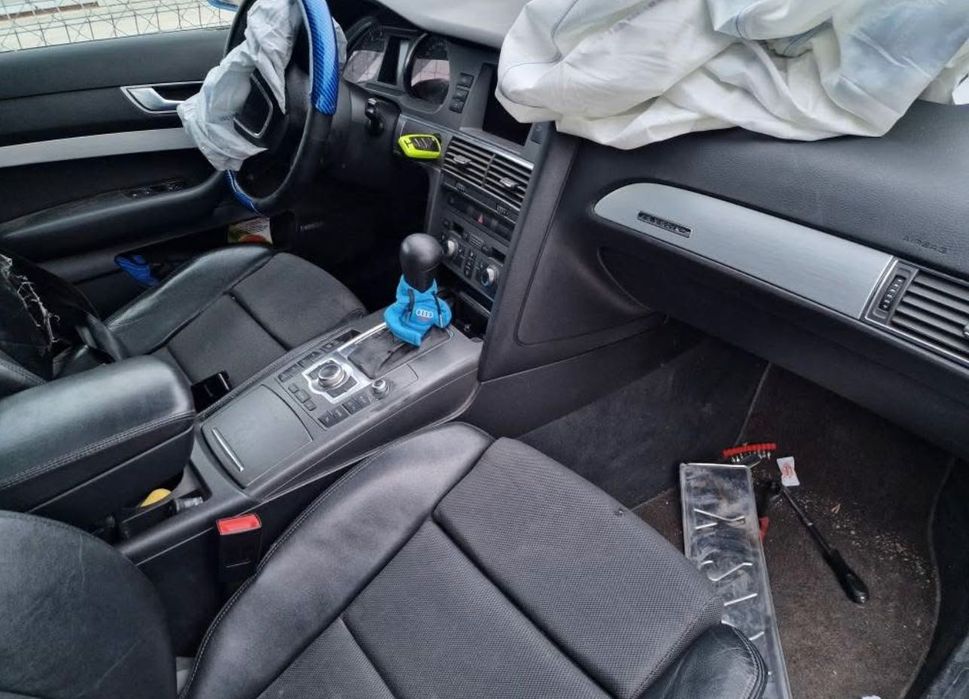 Audi A6 C6 3.0 233 куатро комби на части