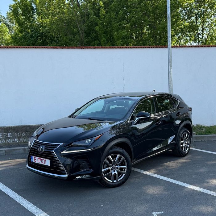 Lexus Seria NX 2.5 Hybrid - Premium Line - 4x4 E-CVT - Automat - Garantie
