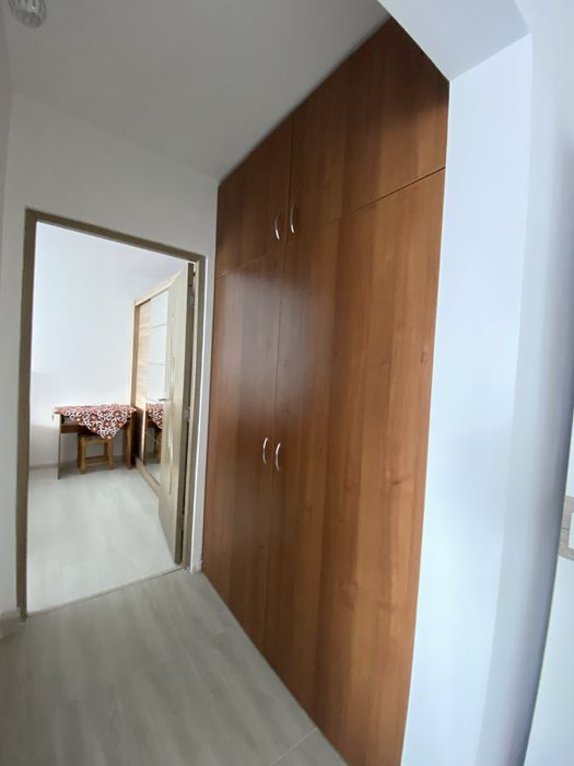 Apartament cu 2 camere, etaj 2, complet mobilat si utilat, cu 2 locuri de parcare