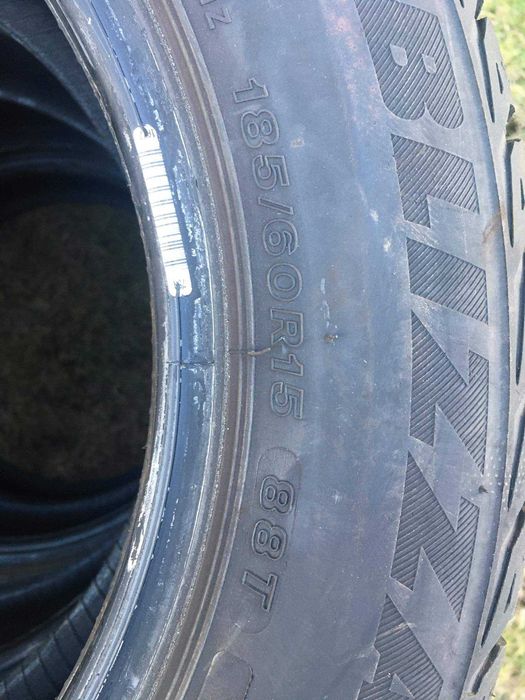 4бр. зимни гуми 185/60 R15 Bridgestone Blizzak