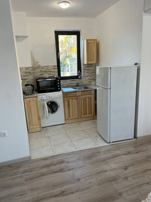 Дава се под наем Двустаен апартамент в Търговище, Център - 60 кв.м за 280.5 € - Снимка #1