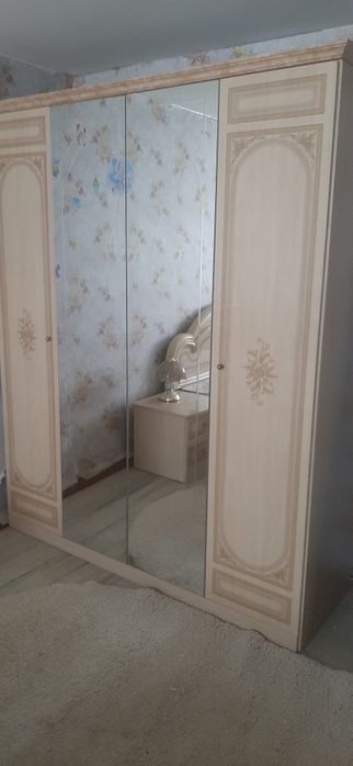 Спальный гарнитур